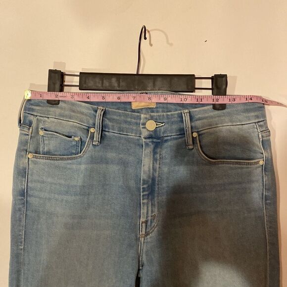 Mother The Looker Crop Skinny Jeans in Swimming Pool Sunday - Picture 8 of 10